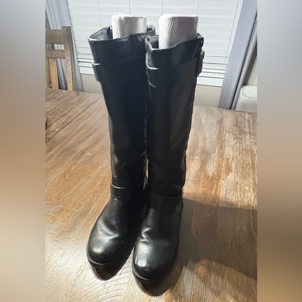 Women’s boots